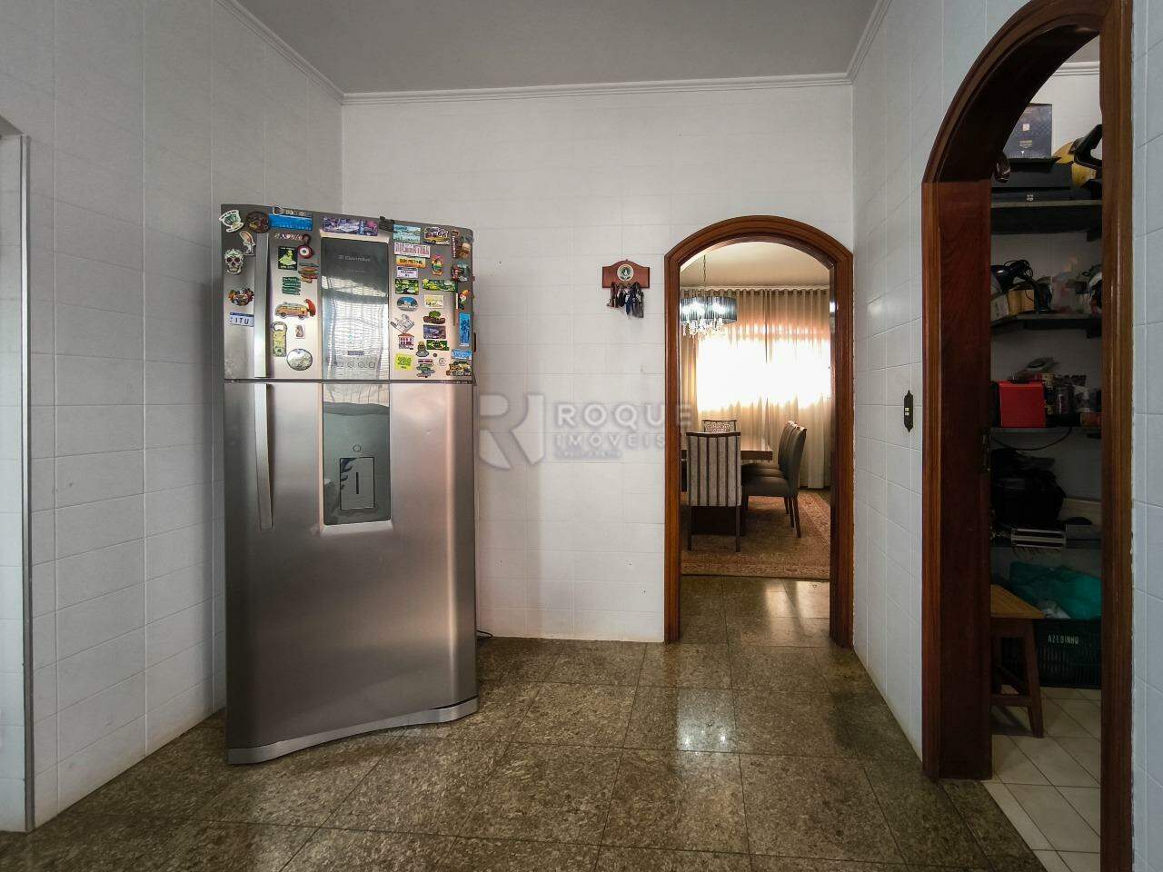 Casa Residencial à venda no bairro Jardim Santa Fé: COPA