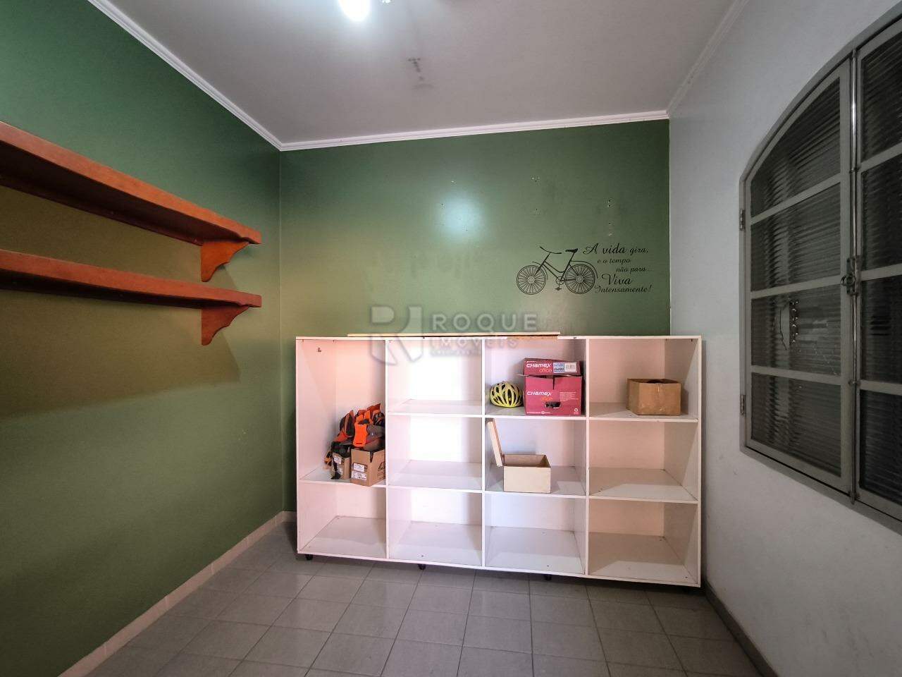 Casa Residencial à venda no bairro Jardim Santa Fé: DEPÕSITO