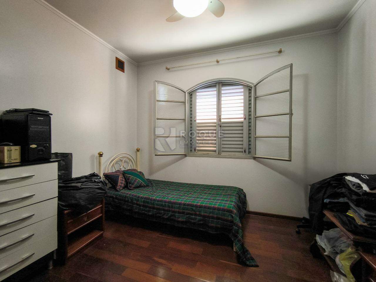 Casa Residencial à venda no bairro Jardim Santa Fé: DORMITÓRIO 1