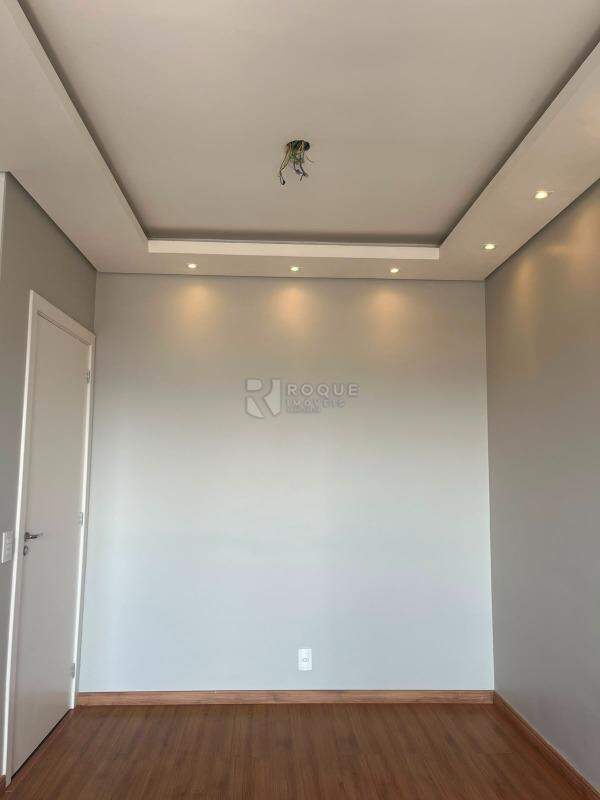 Apartamento à venda no bairro Jardim Santa Adélia: 