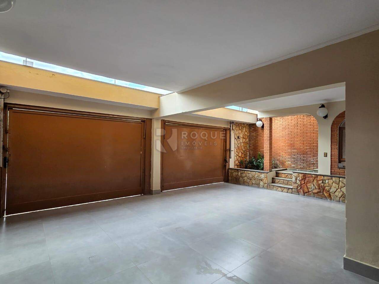 Casa Residencial à venda no bairro Jardim Anhanguera: Garagem