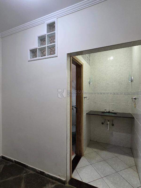 Casa Residencial à venda no bairro Jardim Anhanguera: Wc Suíte 1