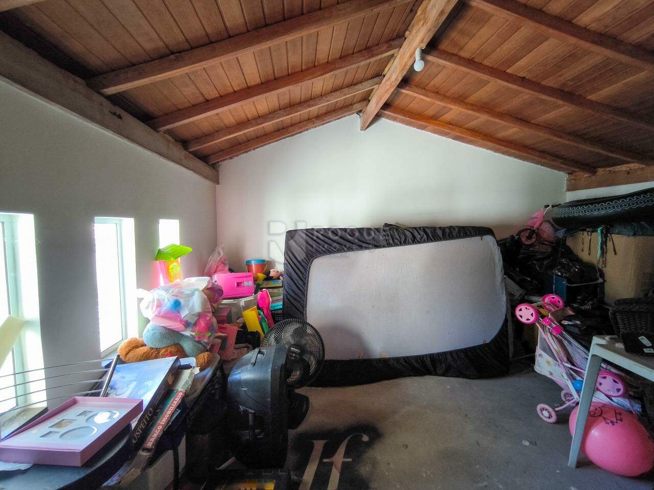 Casa em condomínio à venda no bairro Estância Eldorado: SÓTÃO