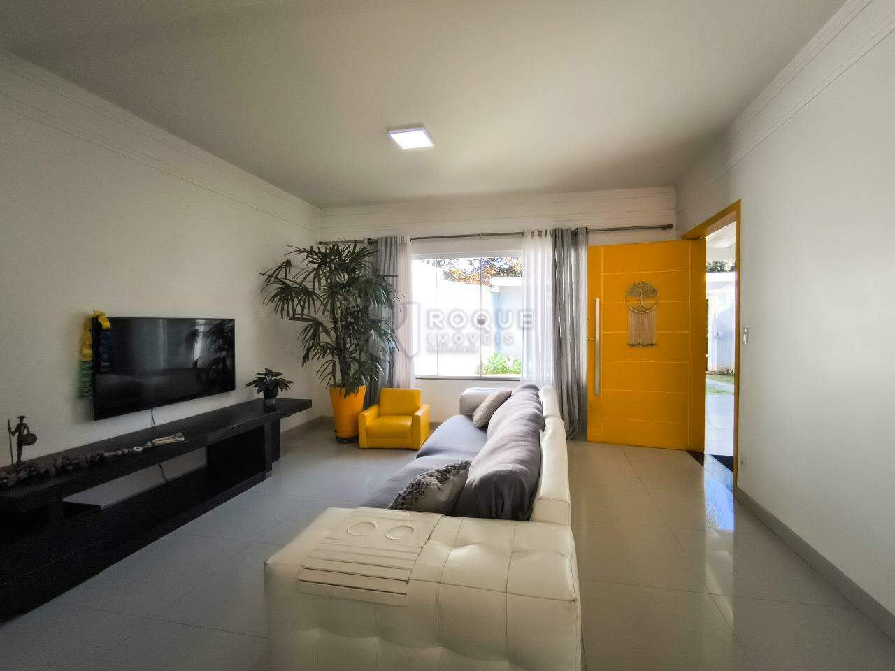 Casa em condomínio à venda no bairro Estância Eldorado: SALA DE ESTAR