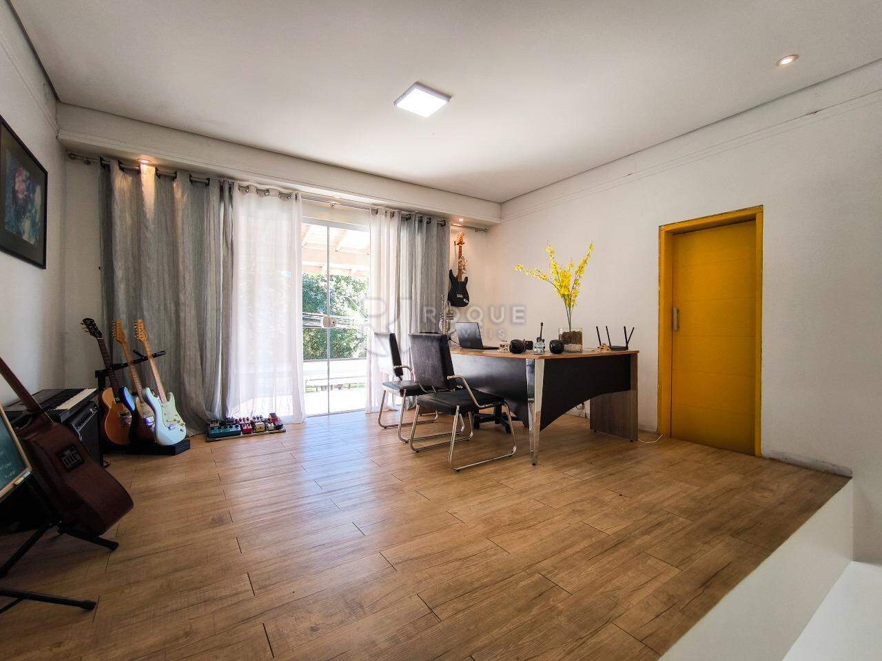 Casa em condomínio à venda no bairro Estância Eldorado: MEZANINO
