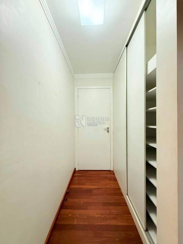 Apartamento à venda no bairro Centro: Closet Suíte