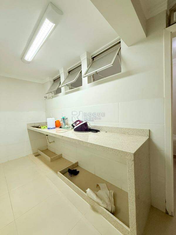 Apartamento à venda no bairro Centro: Lavanderia