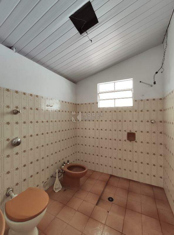 Casa Residencial à venda no bairro Vila Cristovam: WC social 