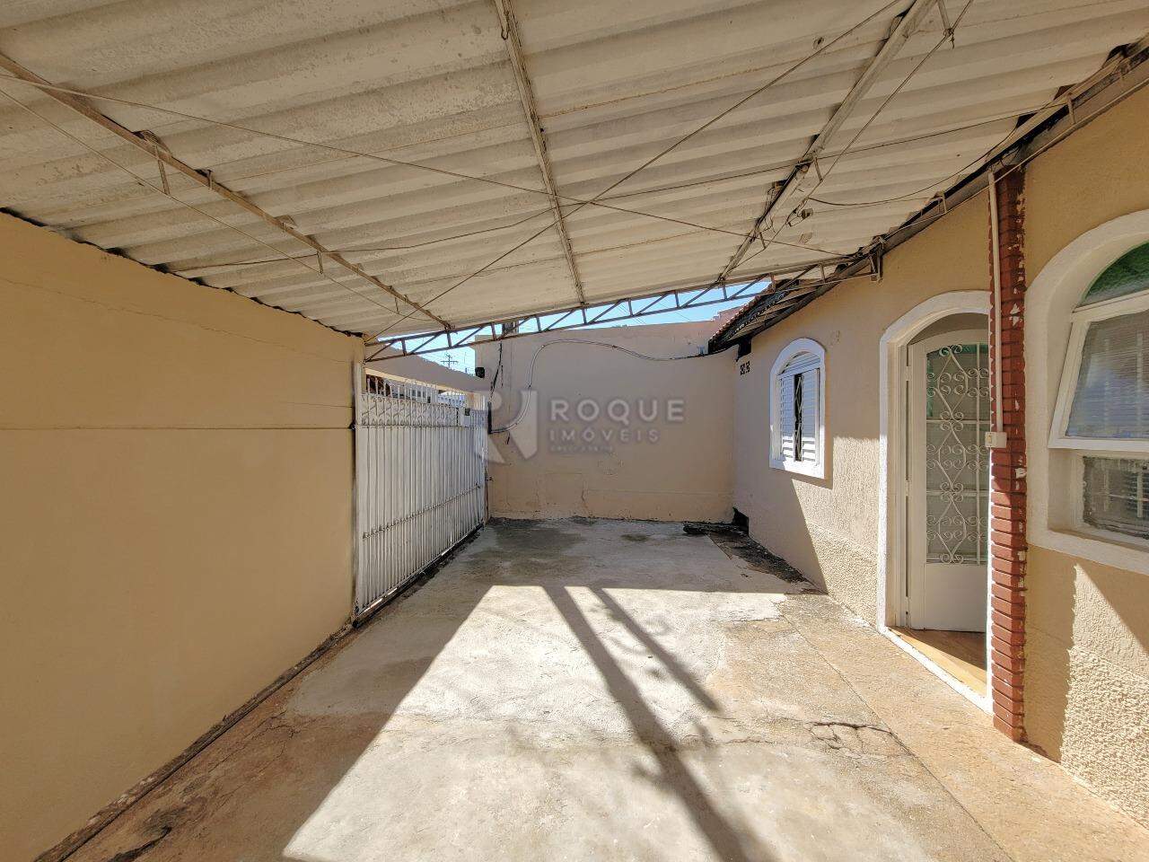 Casa Residencial à venda no bairro Parque Residencial Abílio Pedro: Garagem
