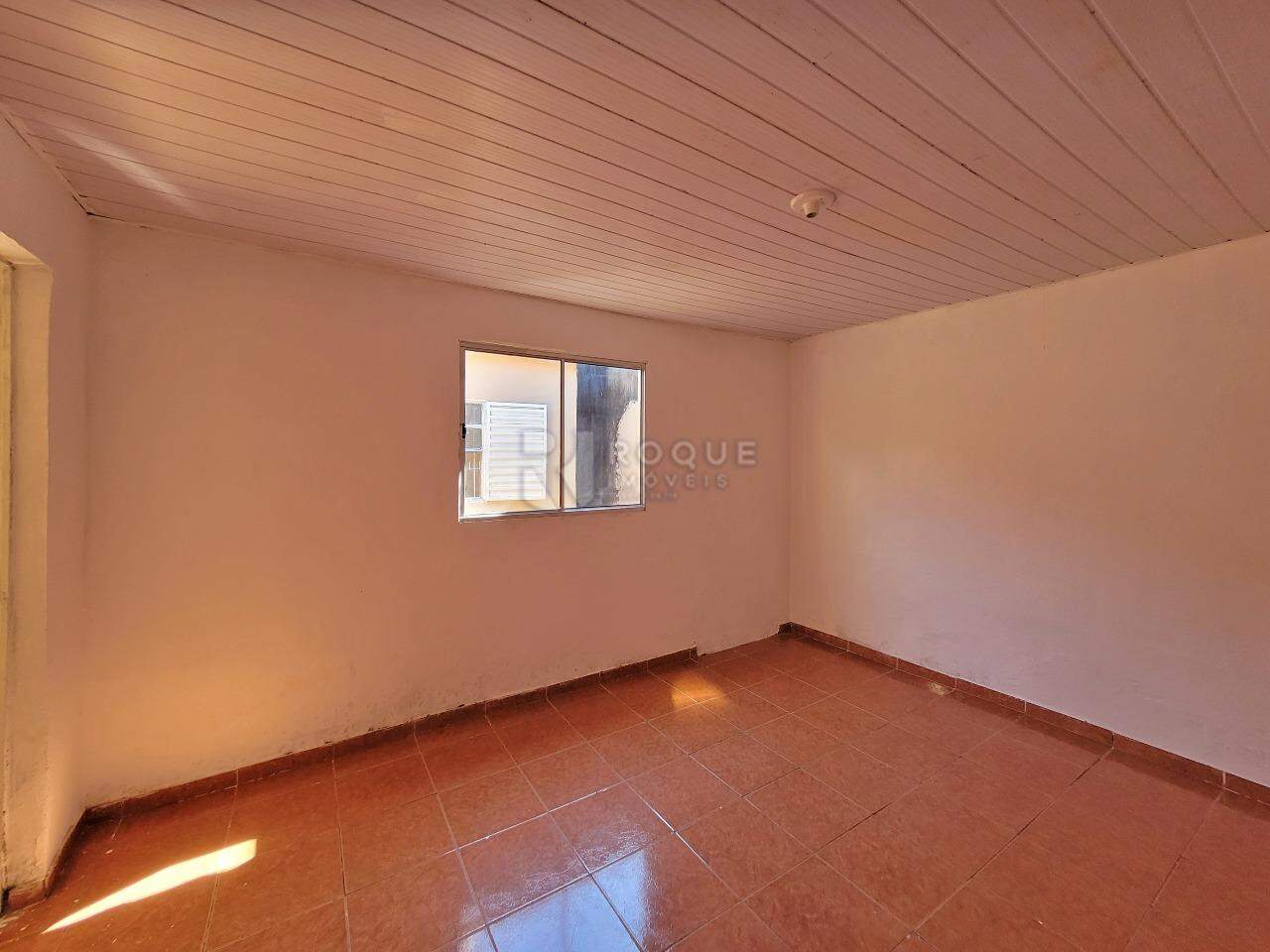 Casa Residencial à venda no bairro Parque Residencial Abílio Pedro: Dormitório - Fundos