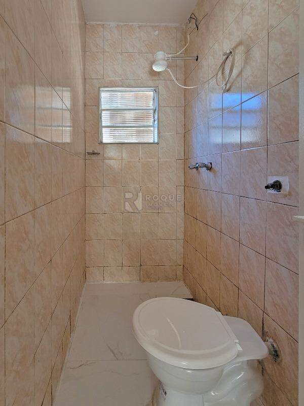 Casa Residencial à venda no bairro Parque Residencial Abílio Pedro: WC Social