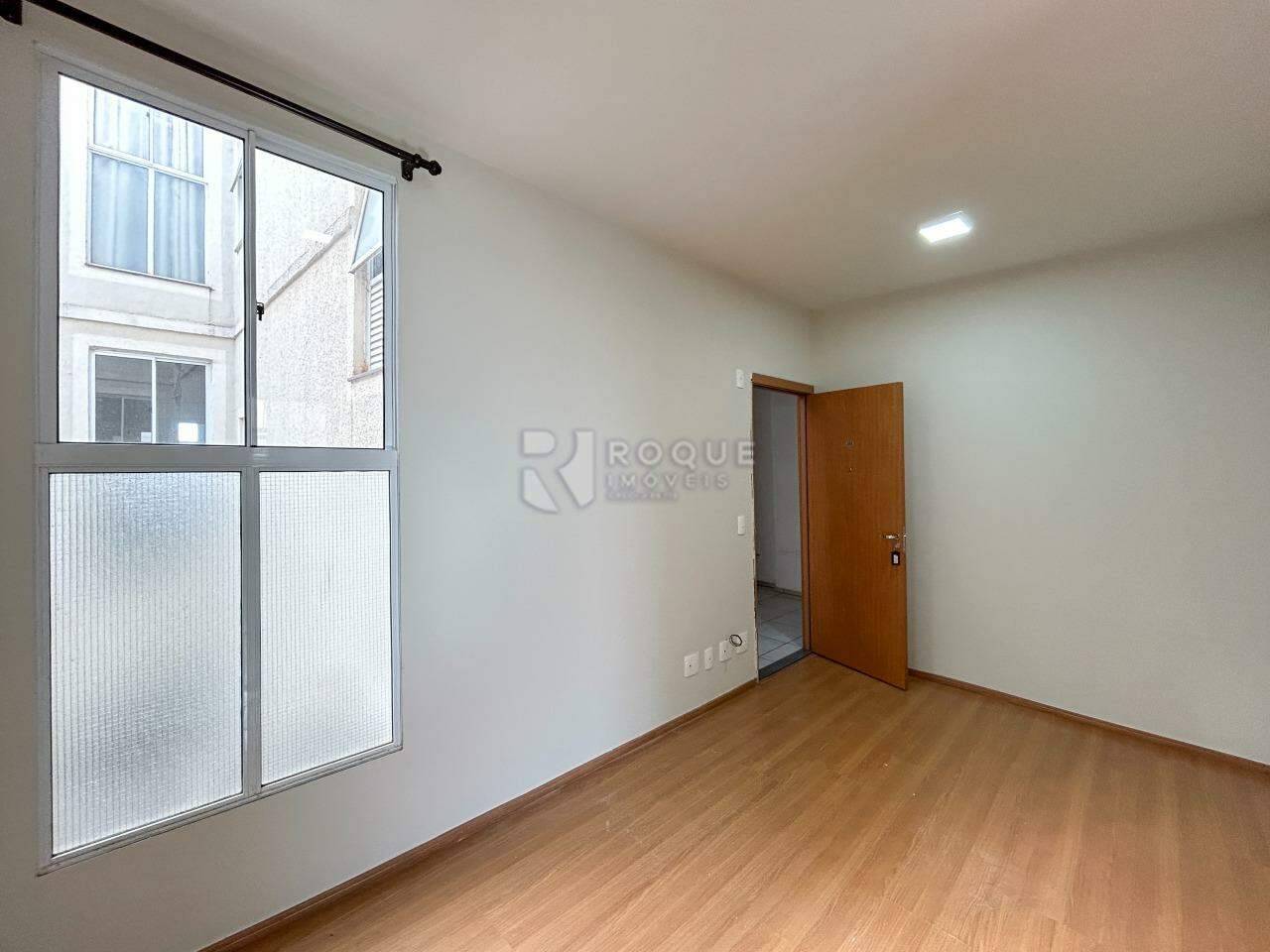 Apartamento para aluguel no bairro Jardim Marajoara: Sala