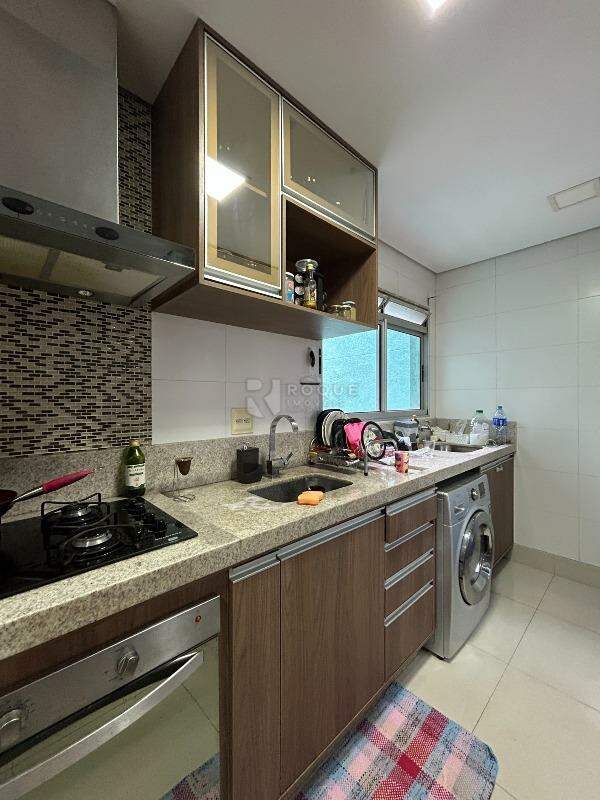 Apartamento para aluguel no bairro Cidade Jardim: Cozinha