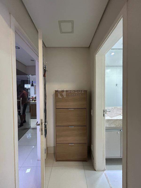 Apartamento para aluguel no bairro Cidade Jardim: Dormitório 2 suíte 
