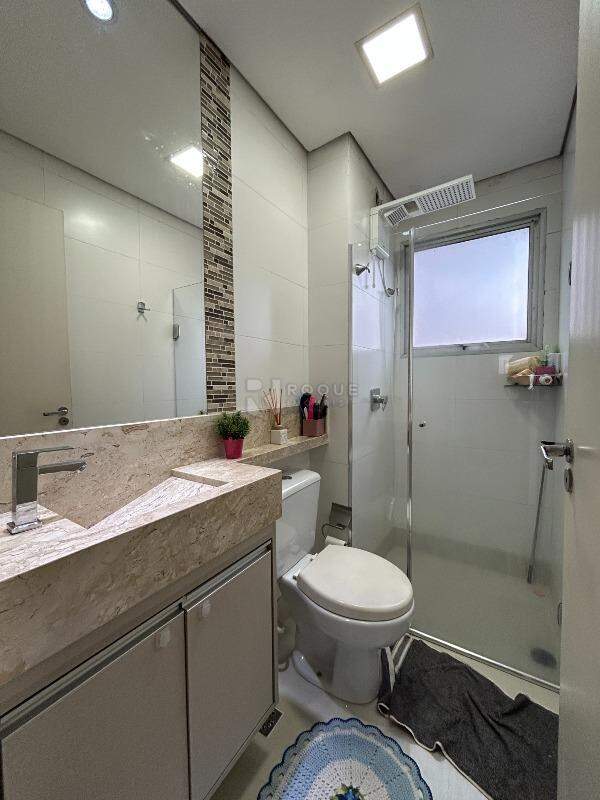Apartamento para aluguel no bairro Cidade Jardim: WC suíte 
