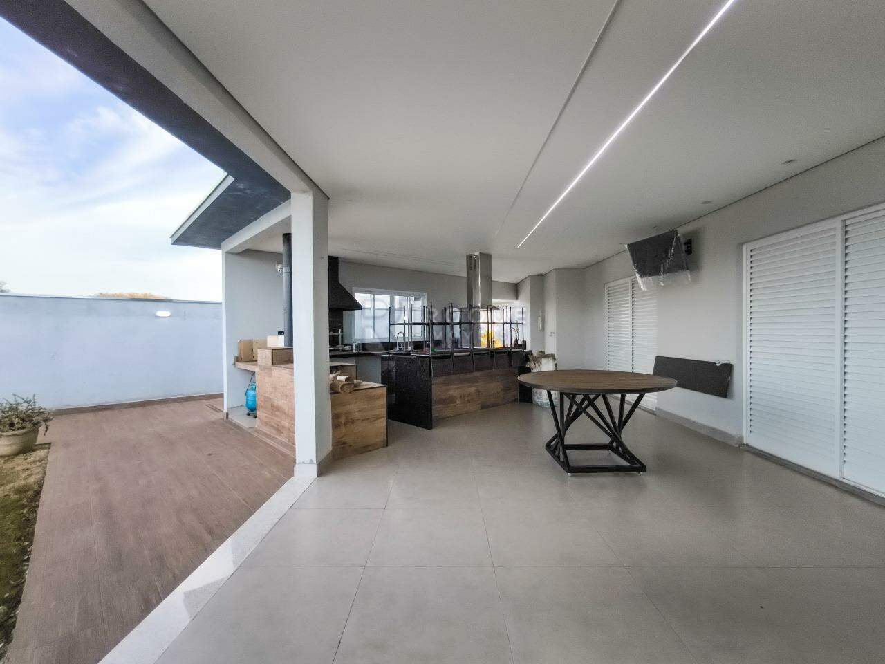 Casa em condomínio à venda no bairro Residencial Florisa: ÁREA GOURMET