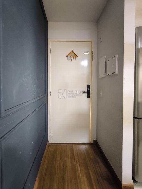 Apartamento à venda no bairro Vila Santa Rosália: HALL DE ENTRADA