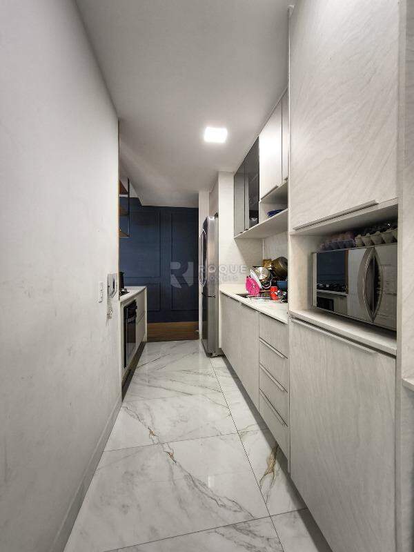 Apartamento à venda no bairro Vila Santa Rosália: COZINHA