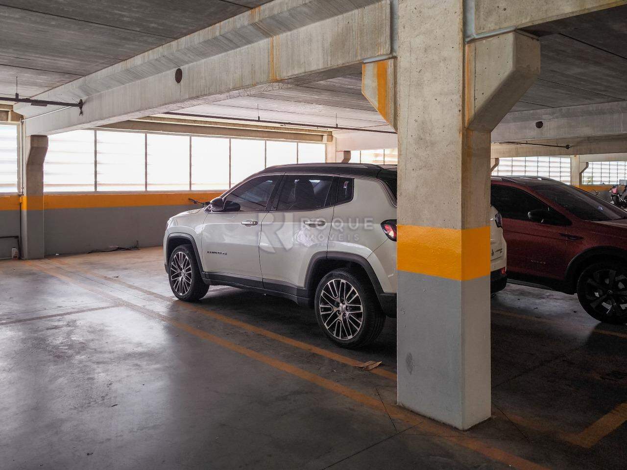 Apartamento à venda no bairro Vila Santa Rosália: VAGAS DE GARAGEM