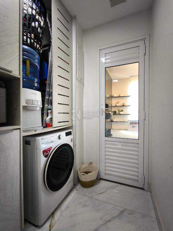 Apartamento à venda no bairro Vila Santa Rosália: LAVANDERIA