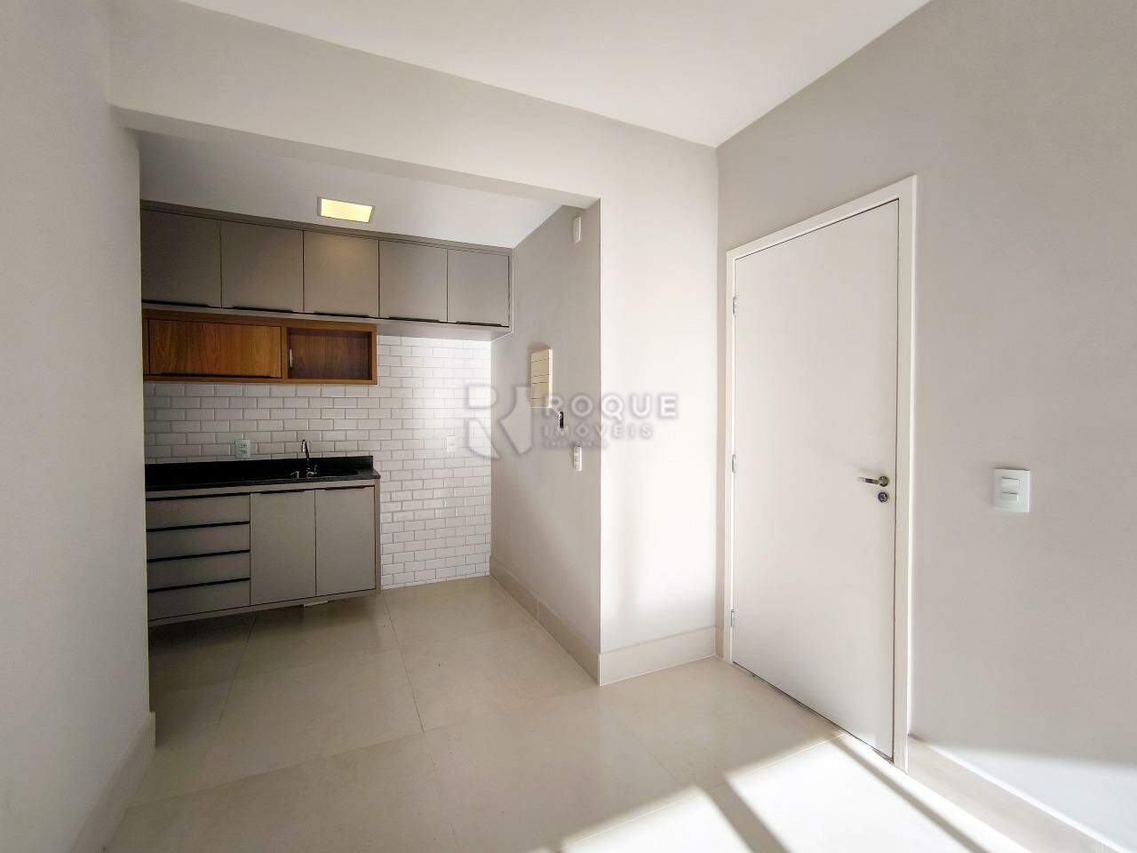 Apartamento à venda no bairro Vale das Esmeraldas: SALA DE ESTAR