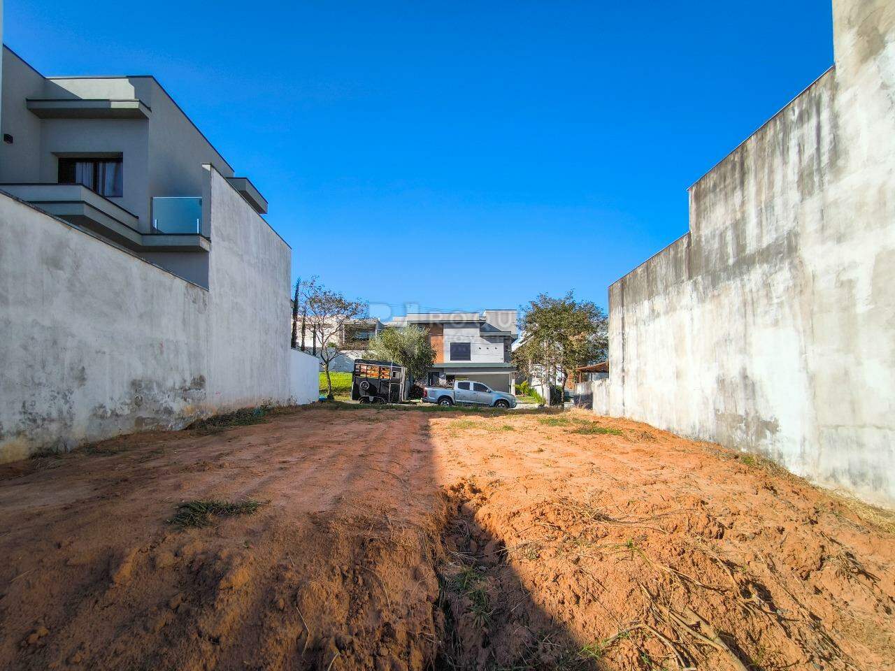 Terreno em condomínio à venda no bairro Jardim Porto Real V: 