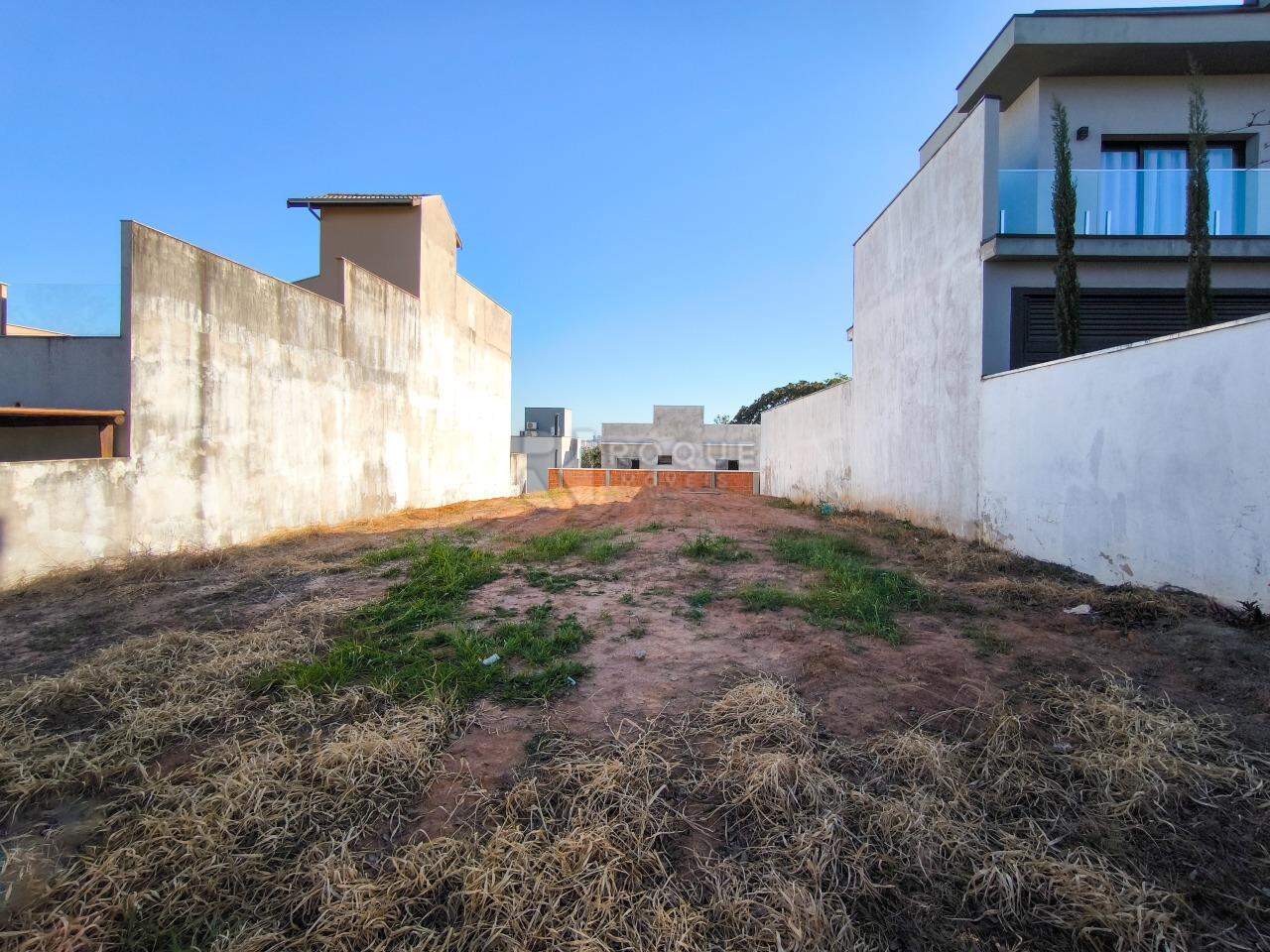 Terreno em condomínio à venda no bairro Jardim Porto Real V: FRENTE