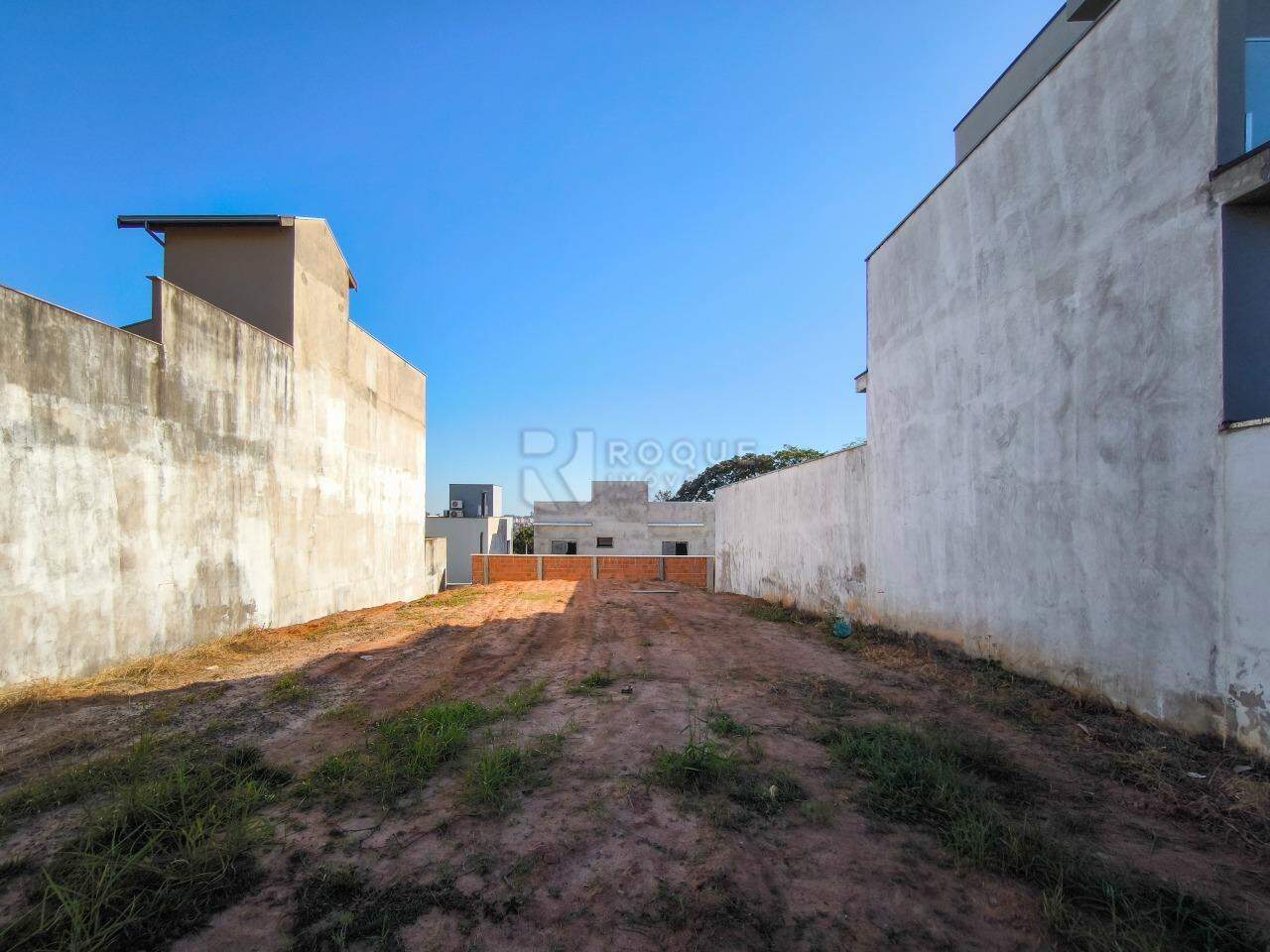 Terreno em condomínio à venda no bairro Jardim Porto Real V: 