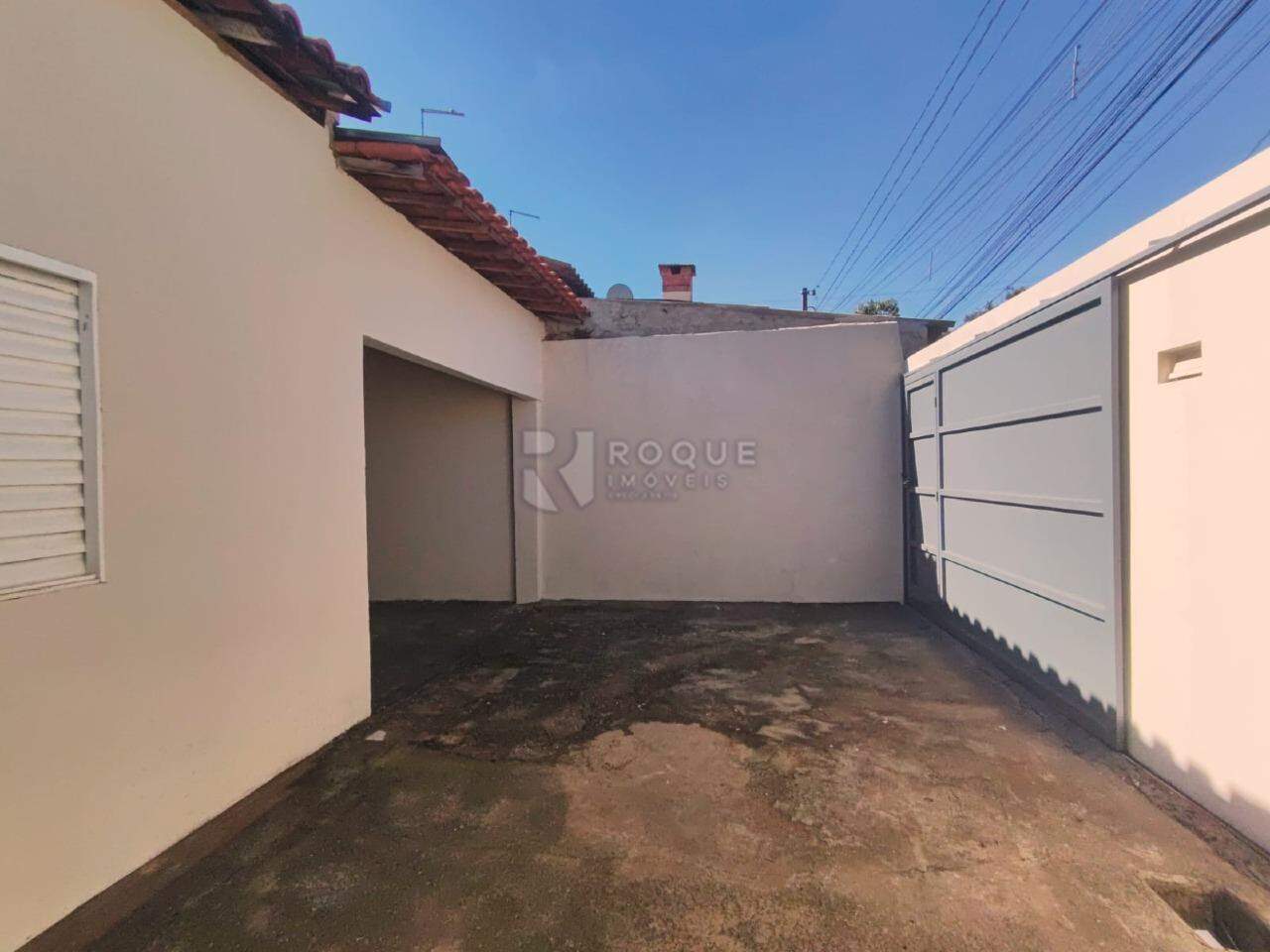 Casa Residencial para aluguel no bairro Parque Residencial Belinha Ometto: Garagem