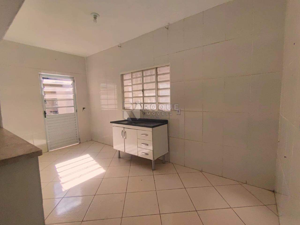 Casa Residencial para aluguel no bairro Parque Residencial Belinha Ometto: Cozinha