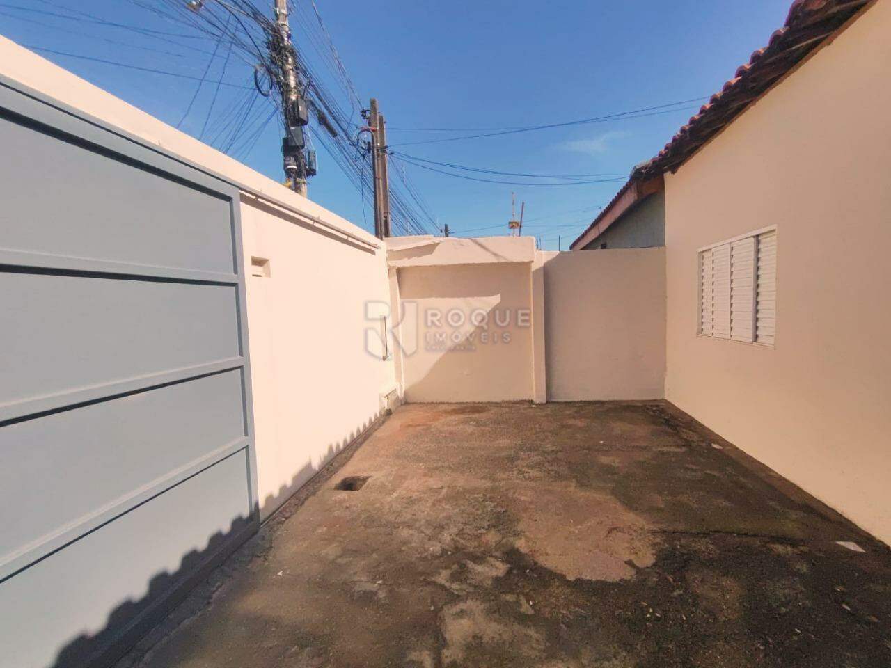 Casa Residencial para aluguel no bairro Parque Residencial Belinha Ometto: Garagem