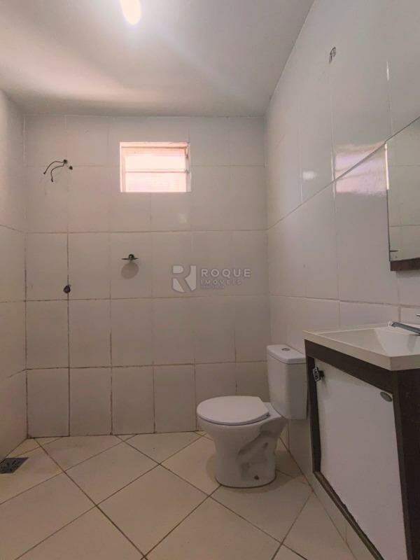 Casa Residencial para aluguel no bairro Parque Residencial Belinha Ometto: WC