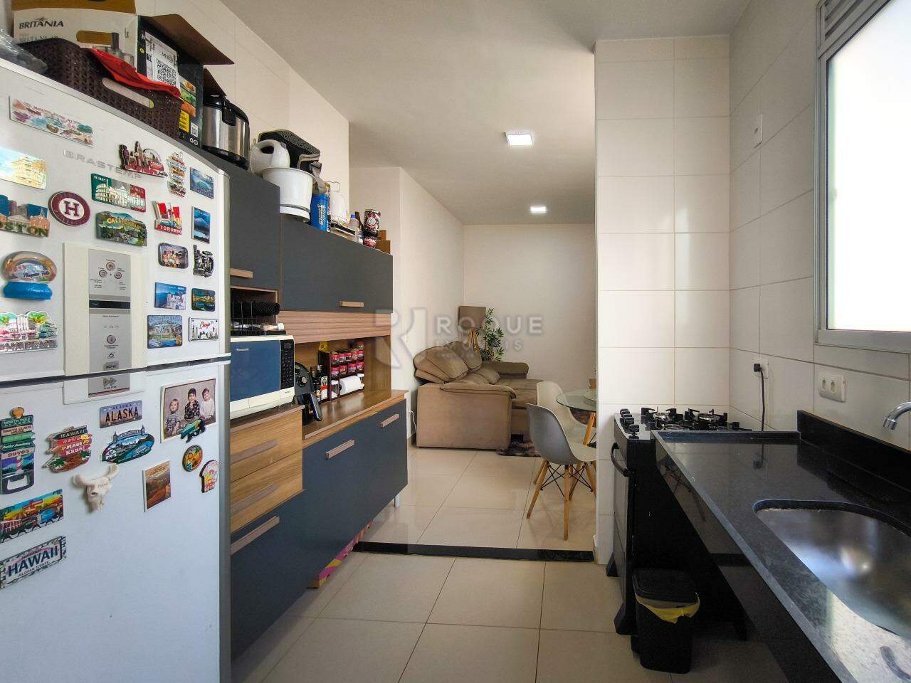 Apartamento à venda no bairro Fazenda Duas Barras: COZINHA