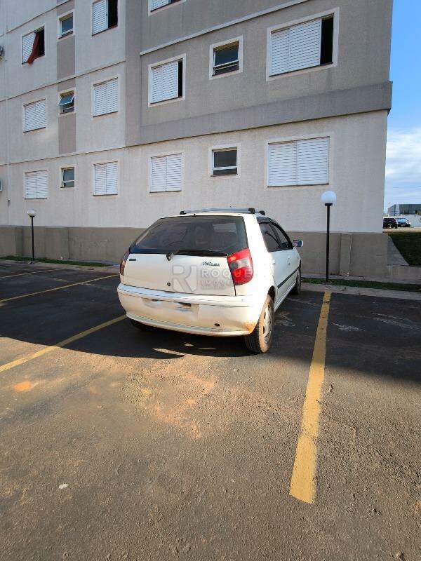 Apartamento à venda no bairro Fazenda Duas Barras: VAGA DE ESTACIONAMENTO