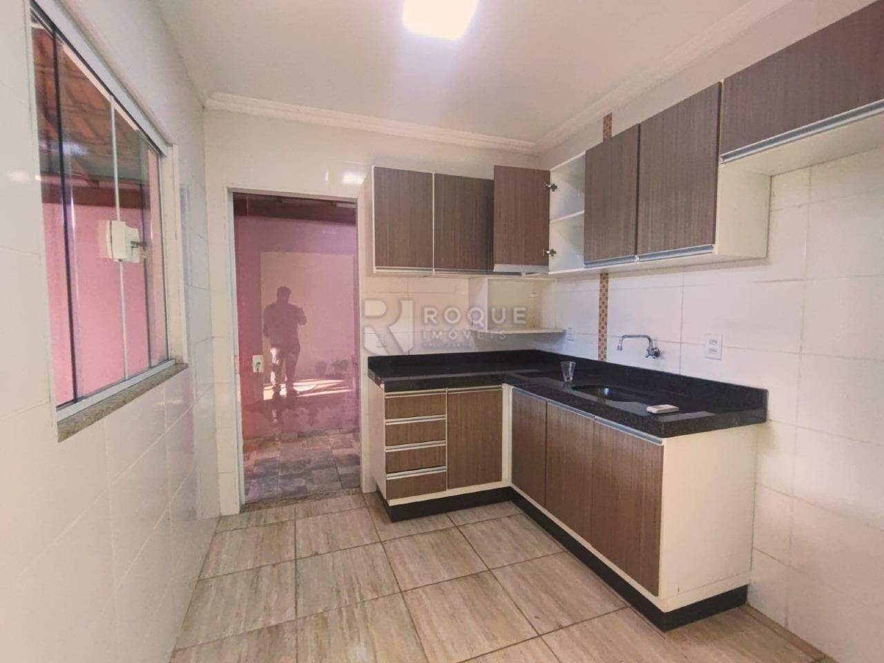 Casa Residencial para aluguel no bairro Jardim Residencial Graminha III: Cozinha