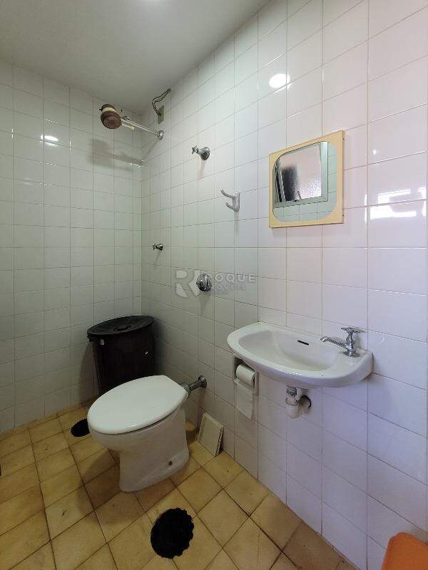 Apartamento à venda no bairro Centro: WC Serviço