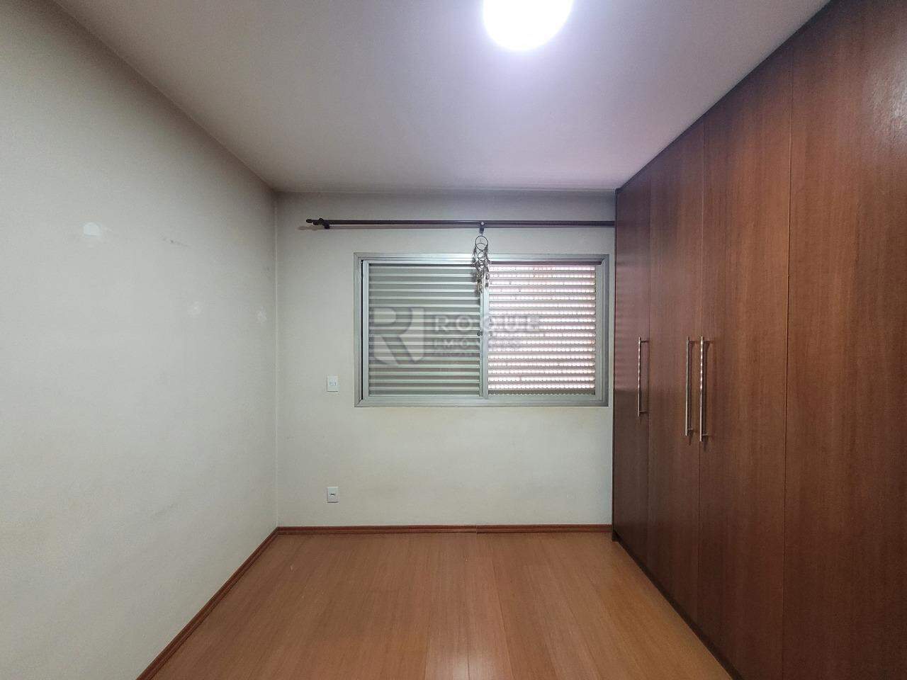 Apartamento à venda no bairro Centro: Dormitório 2