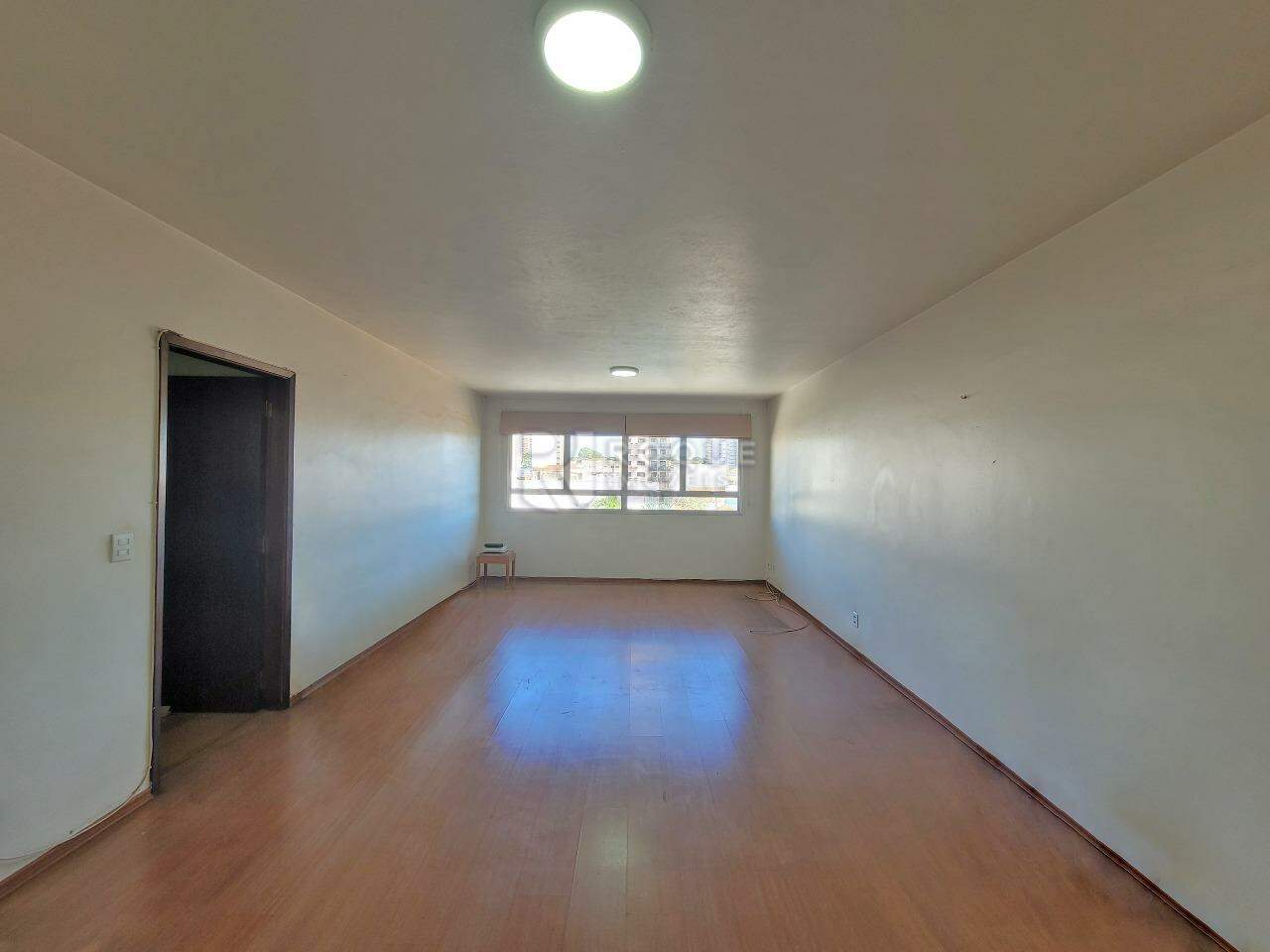 Apartamento à venda no bairro Centro: Sala