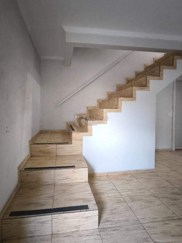 Casa Residencial à venda no bairro Residencial Econômico Manoel Simão de Barros Levy: ACESSO PISO SUPERIOR