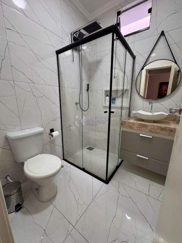 Casa Residencial à venda no bairro Jardim Marajoara: Banheiro suite