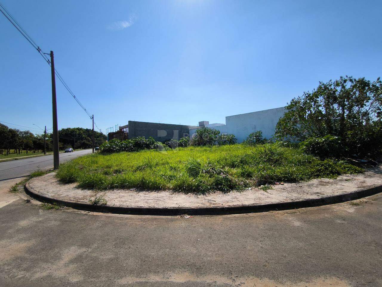 Terreno à venda no bairro Jardim Aguas da Serra: 