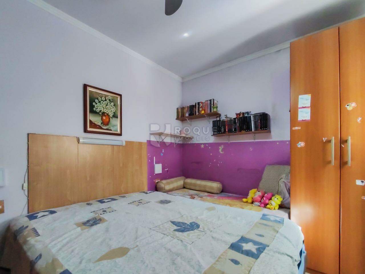 Casa Residencial para aluguel no bairro Jardim Residencial Dona Santina Paroli Peccinini: SUÍTE