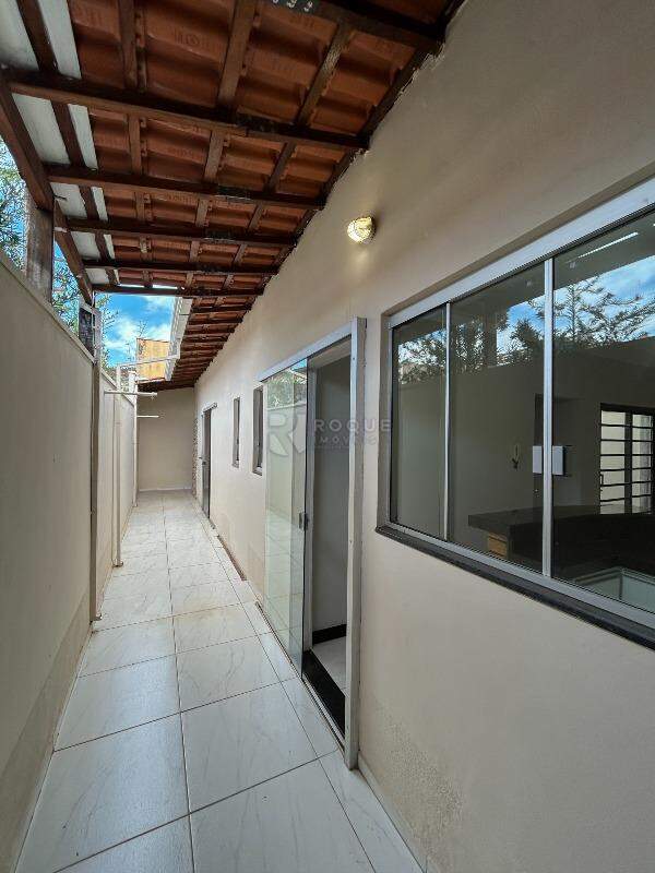 Casa Residencial para aluguel no bairro Vila Paulista: Corredor 