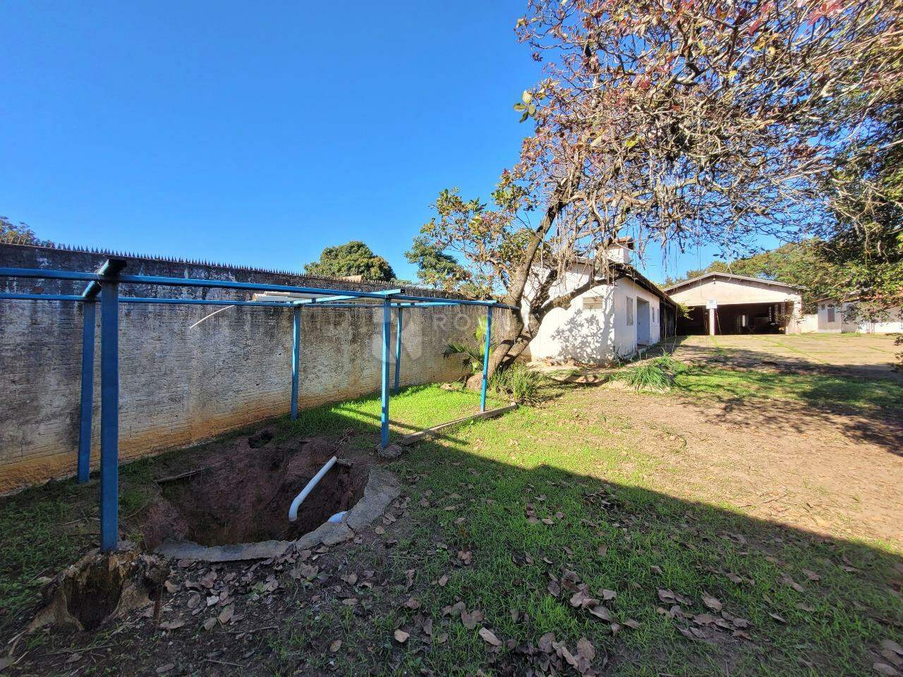 Chácara à venda no bairro Bairro dos Pires: Área livre