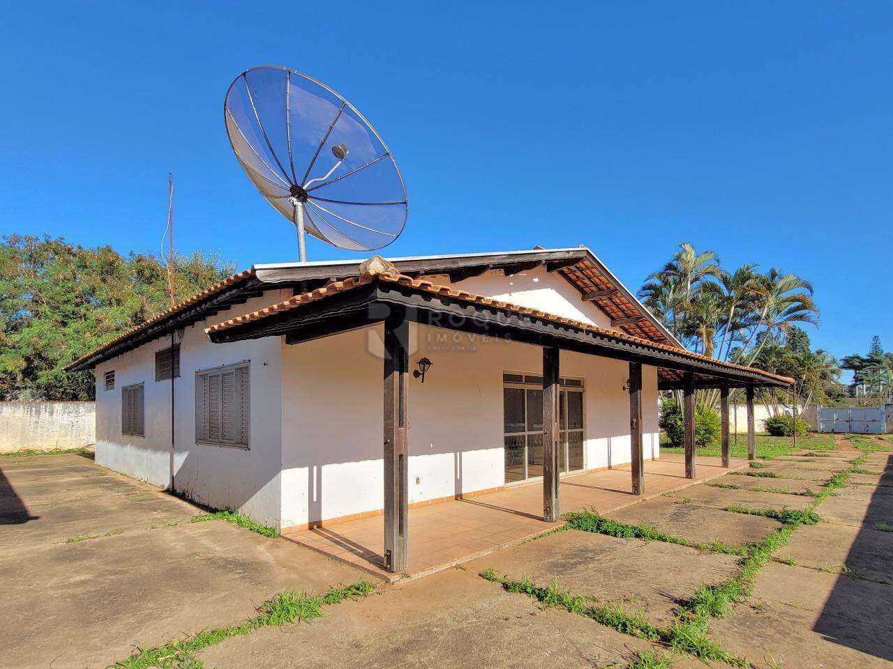 Chácara à venda no bairro Bairro dos Pires: Casa de dormitórios