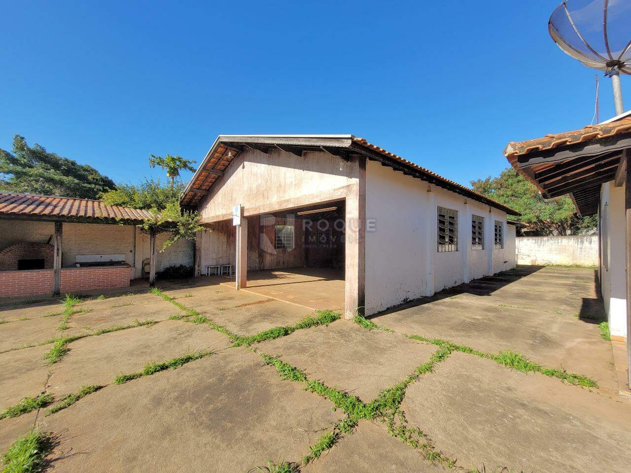 Chácara à venda no bairro Bairro dos Pires: Salão