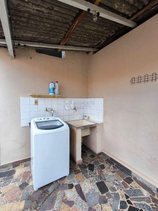 Casa Residencial para aluguel no bairro Jardim Senador Vergueiro: LAVANDERIA EDÍCULA