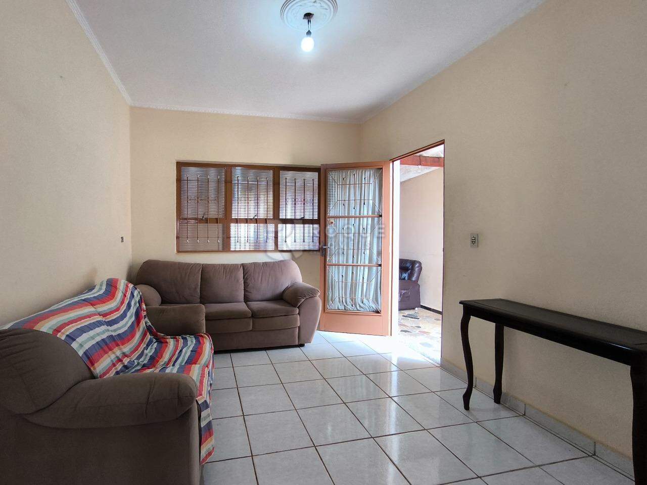 Casa Residencial para aluguel no bairro Jardim Senador Vergueiro: SALA DE ESTAR