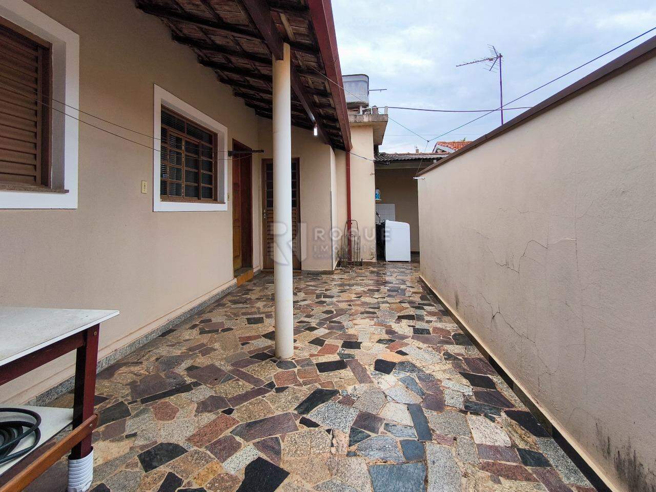Casa Residencial para aluguel no bairro Jardim Senador Vergueiro: FRENTE EDÍCULA