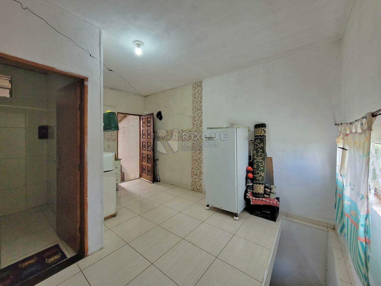 Casa Residencial à venda no bairro Jardim dos Jequitibás: Édicula - Sala/Cozinha Integrada